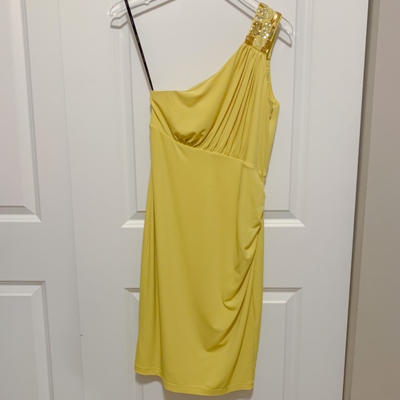 Calvin Klein Yellow One-Shoulder Midi Dress - Picture 3 of 6